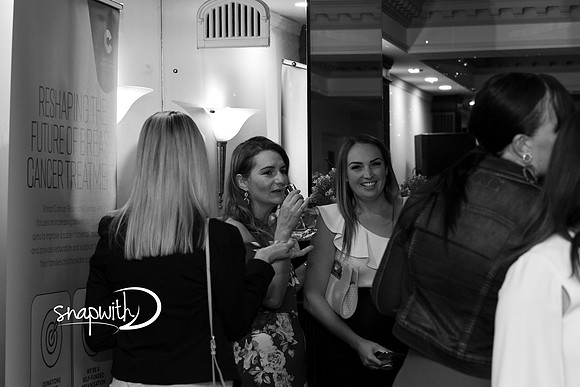 Ladies Lets Catch Up - ©SnapwithD ©Demi Mammoliti